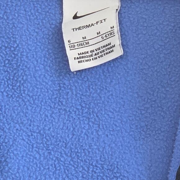 Nike Youth Zip Up Hoodie. Blue W/Side Pockets And Thumb Holes. Size M-5/6 yrs. - Picture 6 of 10